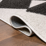 Draper Classic Geometric Diamond Pattern Runner Rug