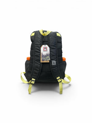 Avalanche Davis Backpack – Outdoor Travel Backpack with Padded Mesh Back & Multi-Pocket Storage