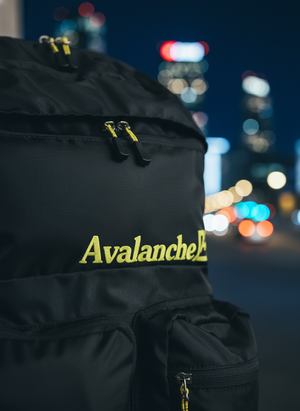 Avalanche Davis Backpack – Outdoor Travel Backpack with Padded Mesh Back & Multi-Pocket Storage