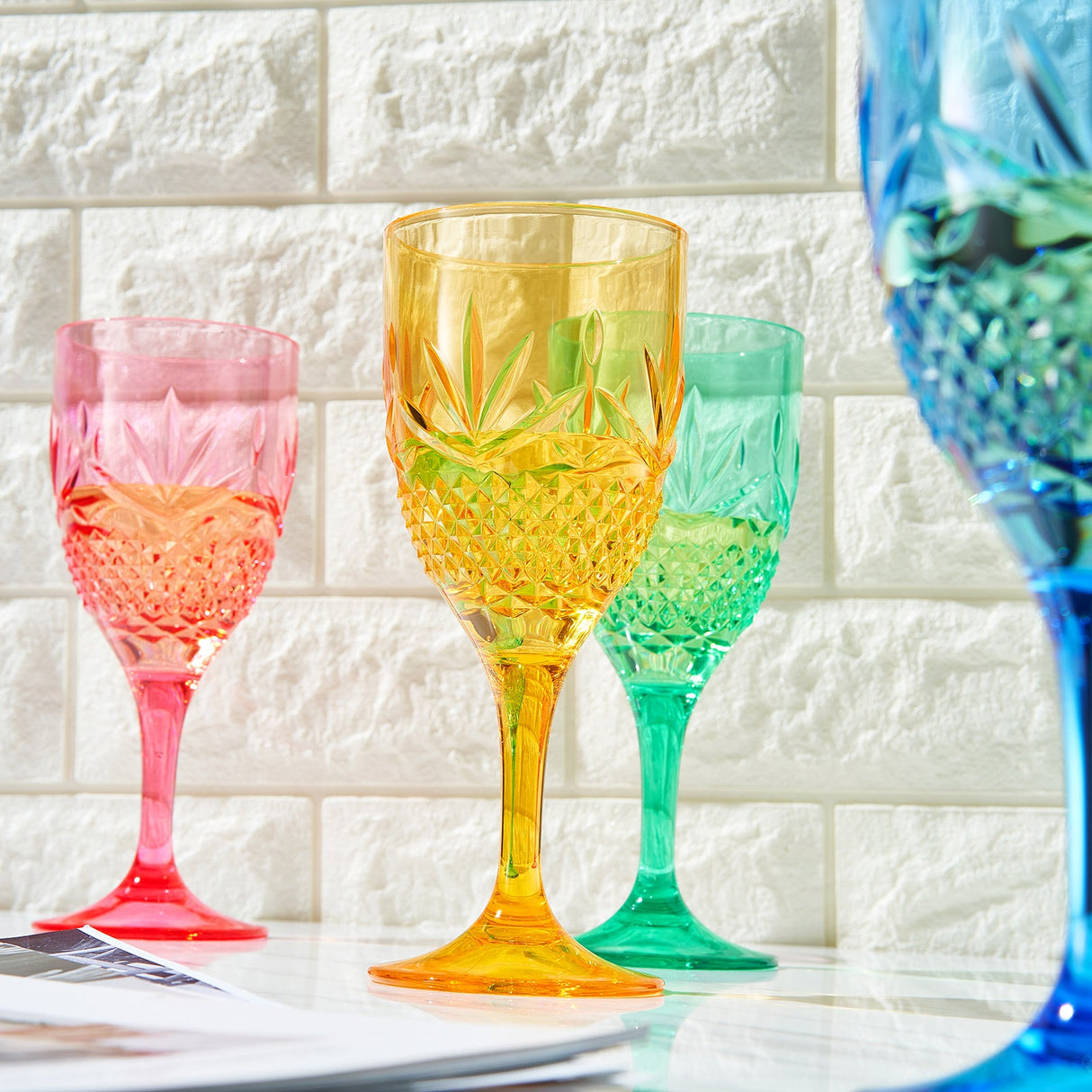 Onix Acrylic Crystal, Stemmed Wine Glassware, Set of 4