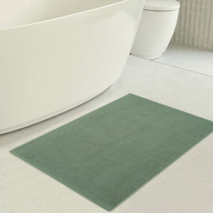 American Soft Linen 100% Cotton Bath Mat Rugs, 17x24 inches with Silicone Backing, Soft Absorbent Grip-Enhanced Bath Mats for Bathroom