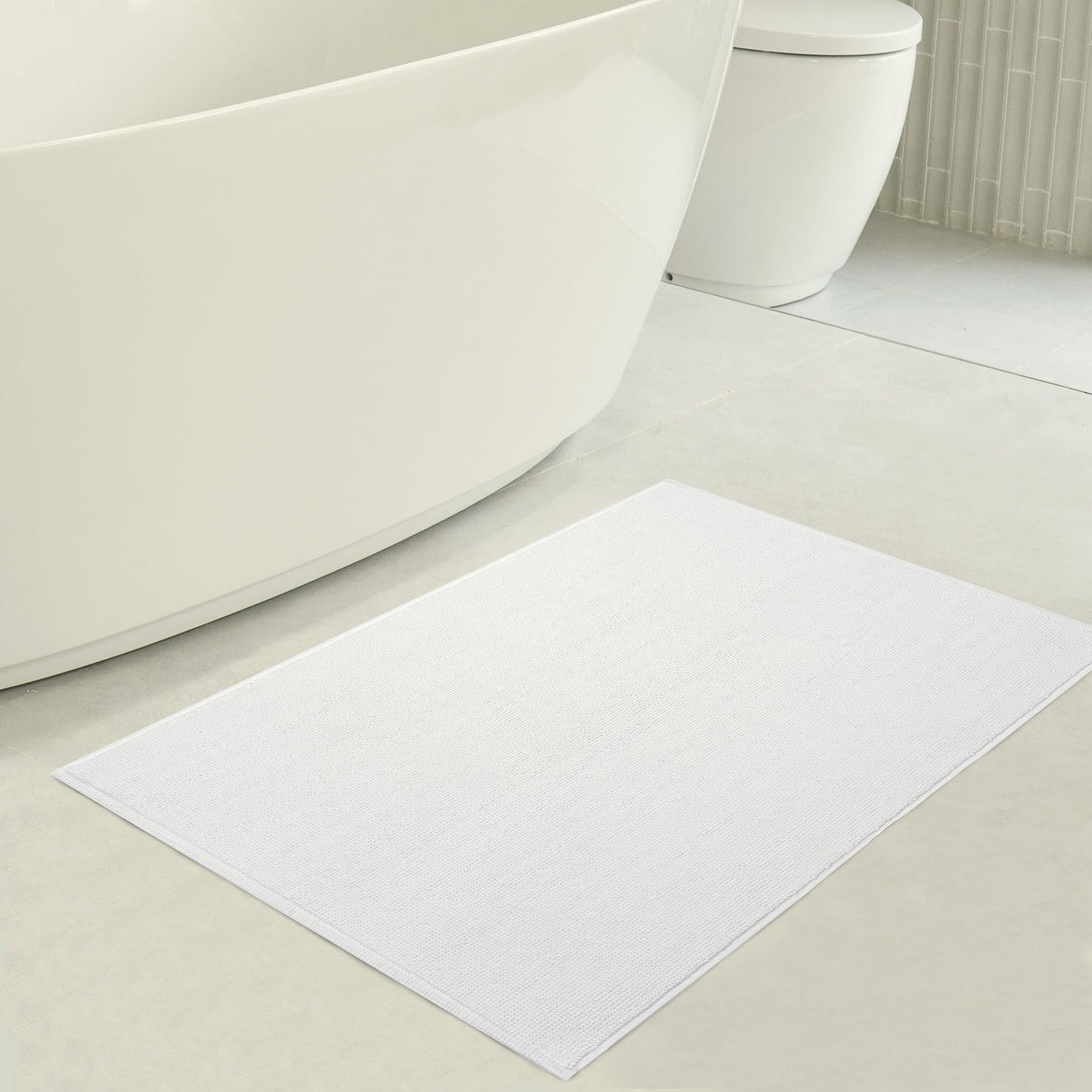 American Soft Linen 100% Cotton Bath Mat Rugs, 20x34 inches with Silicone Backing, Soft Absorbent Grip-Enhanced Bath Mats for Bathroom