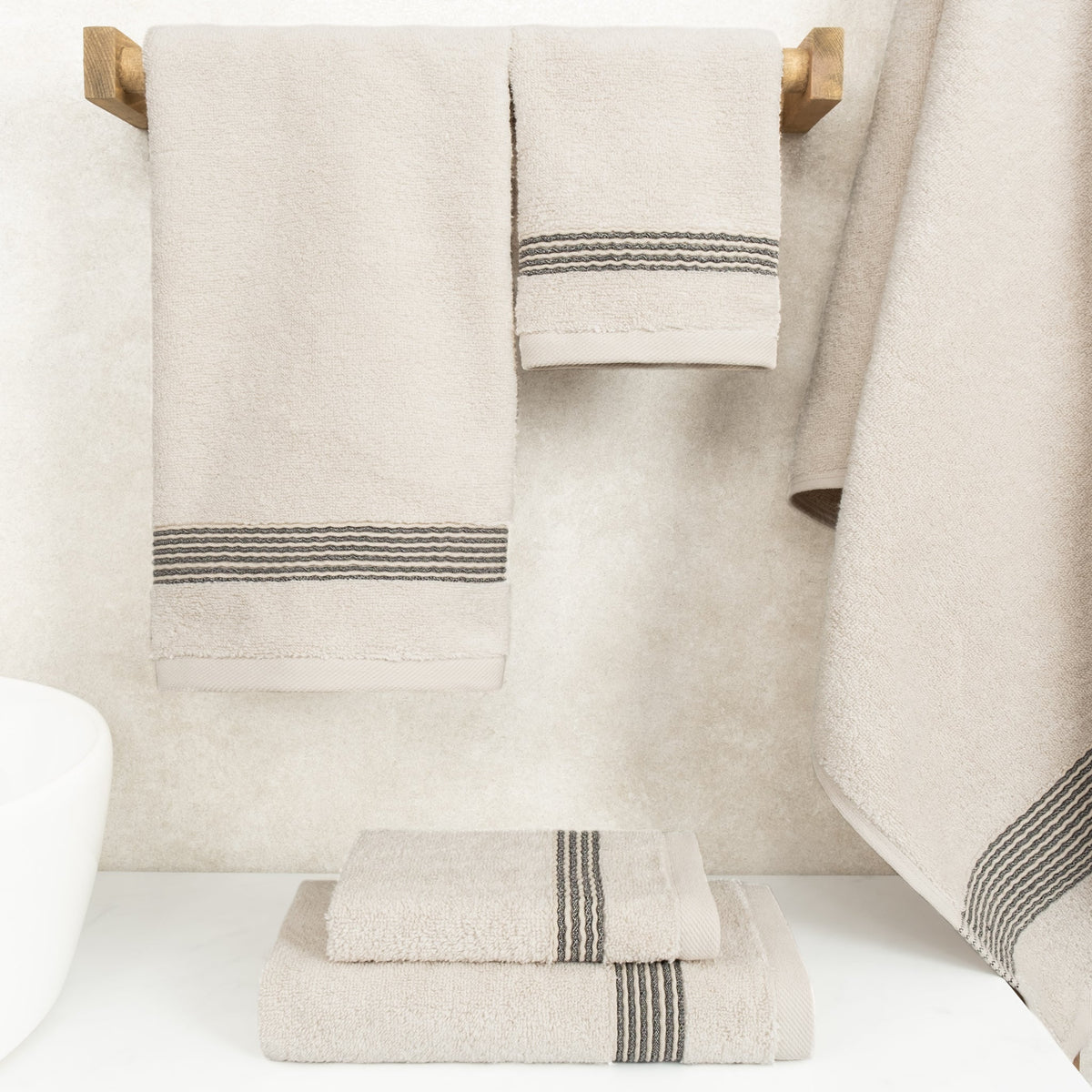 American Soft Linen Pleated Collection 100% Combed Cotton Luxury 6 Piece Towel Set, Zero Twist Ultra Soft and Plush 460 GSM Towels for Bathroom