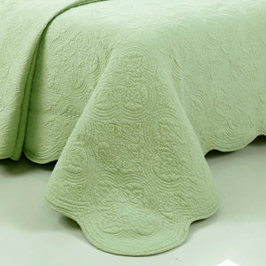 Serenity Green Victorian Scalloped Medallion Floral Pure Solid Cotton Reversible Quilt Bedding Set