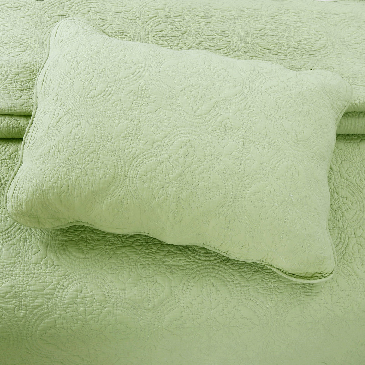 Serenity Green Victorian Scalloped Medallion Floral Pure Solid Cotton Reversible Quilt Bedding Set