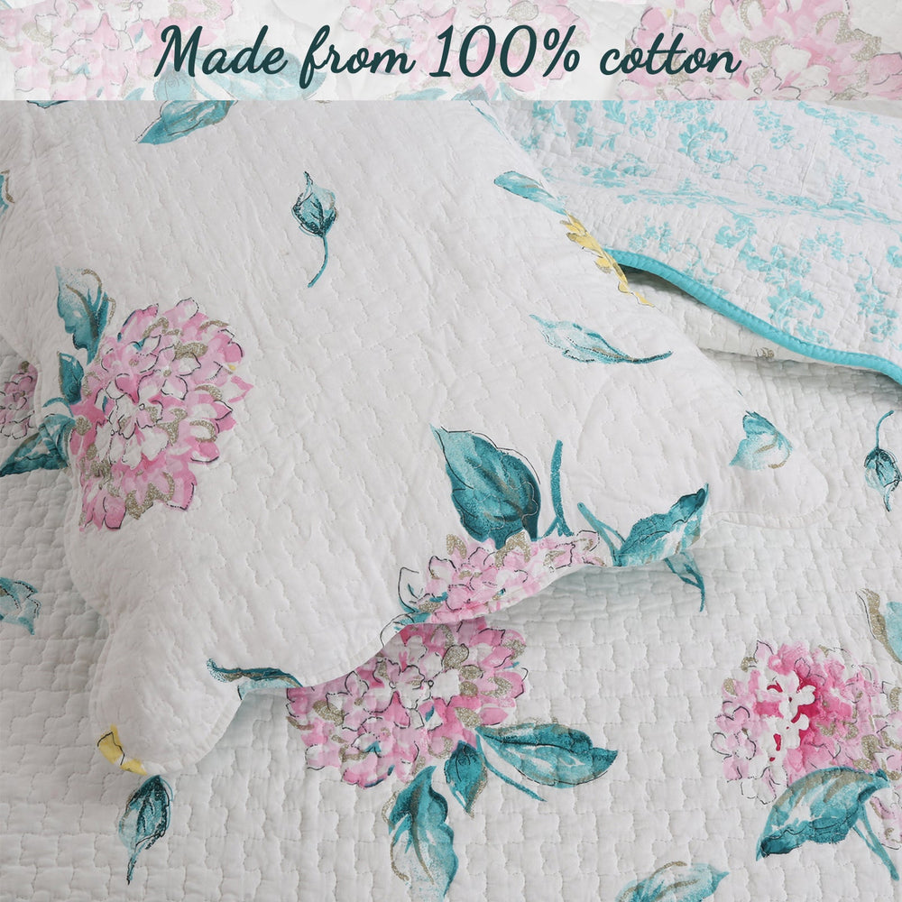 Lowe Floral Scalloped 3-Piece Cotton Reversible Quilt Bedding Set