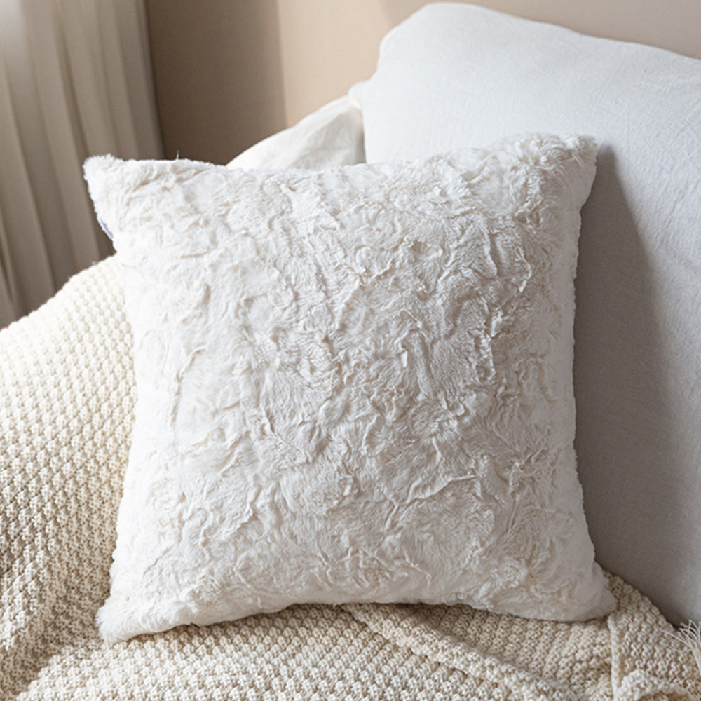 Set of 2 furry throw pillow case and insert great to snuggle  size 18"x18" WITH 450g INSERT