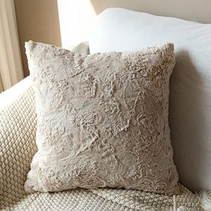 Double sides furry throw pillow case and insert great to snuggle  size 18"x18" WITH 450g INSERT