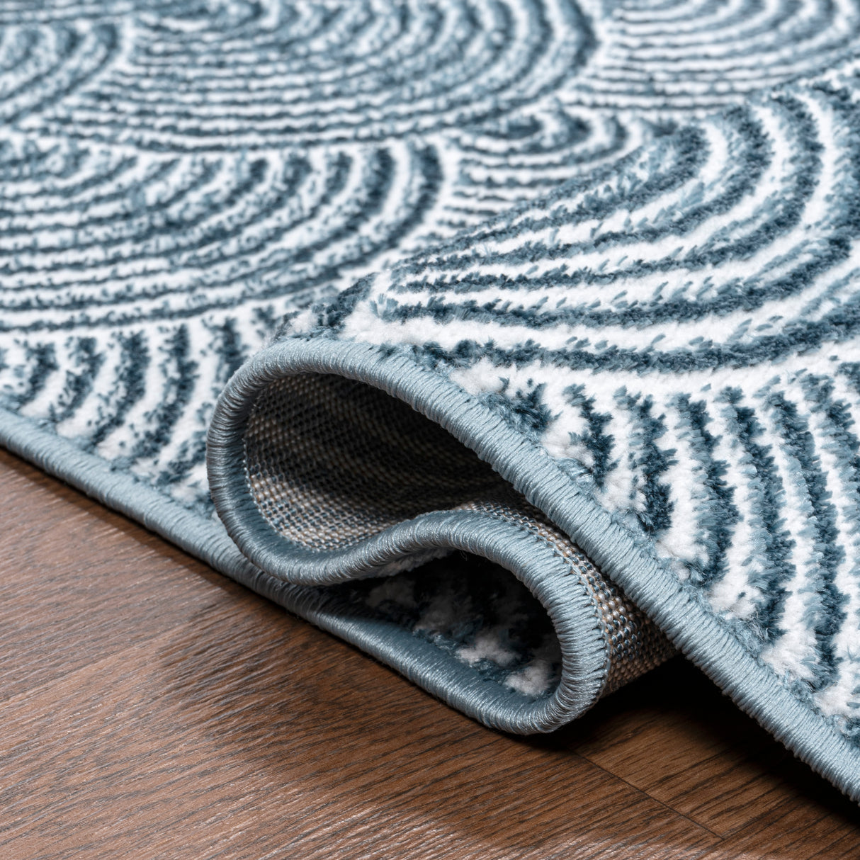 Porter Geometric Art Deco Fan Pattern High-Low Runner Rug