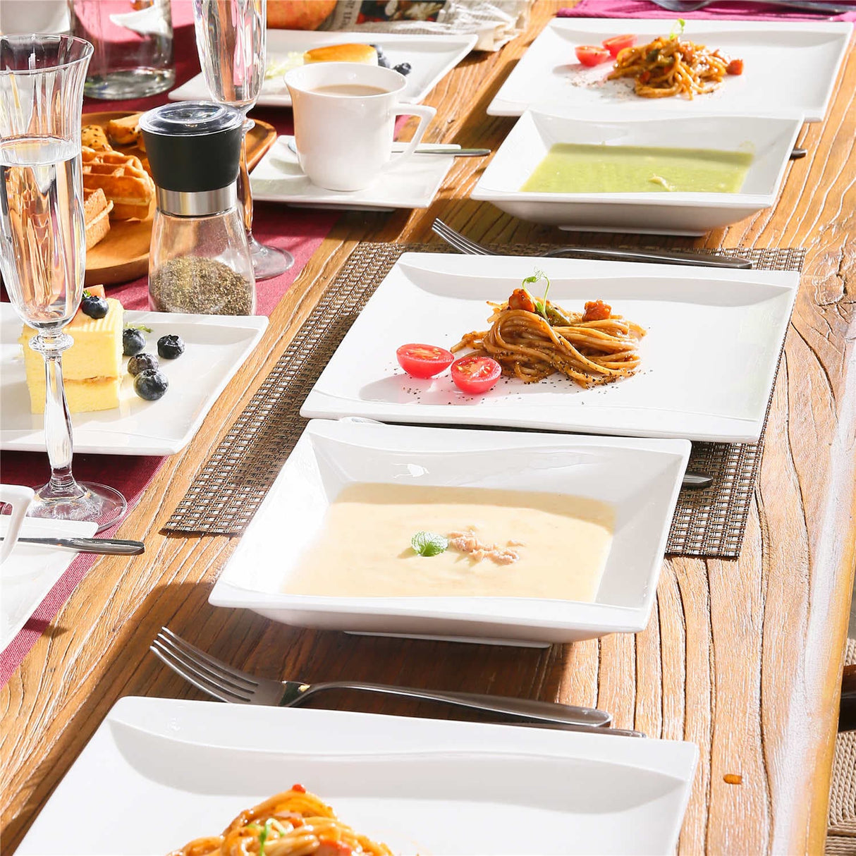 Carina 30 Piece Dinnerware Set