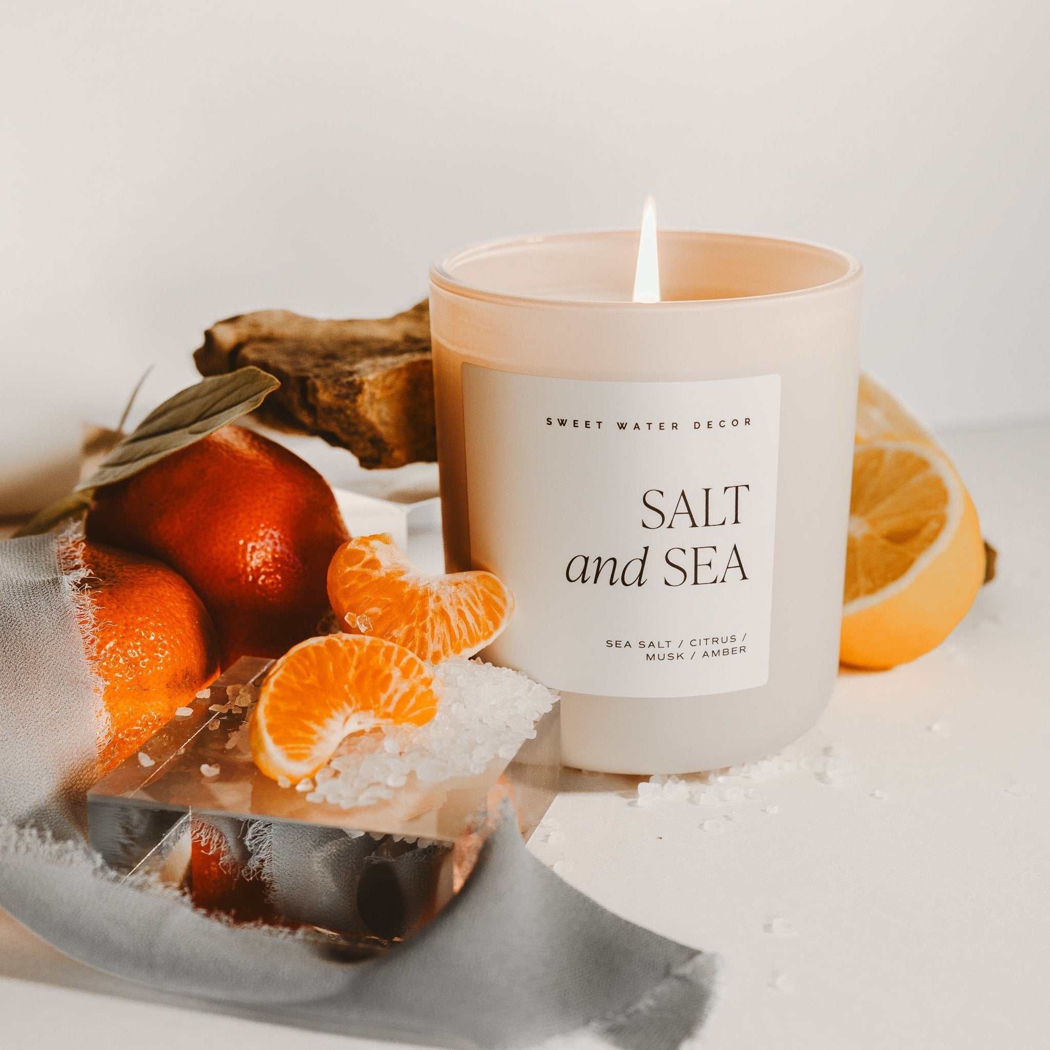 Salt and Sea Soy Candle - Thumbnail 4
