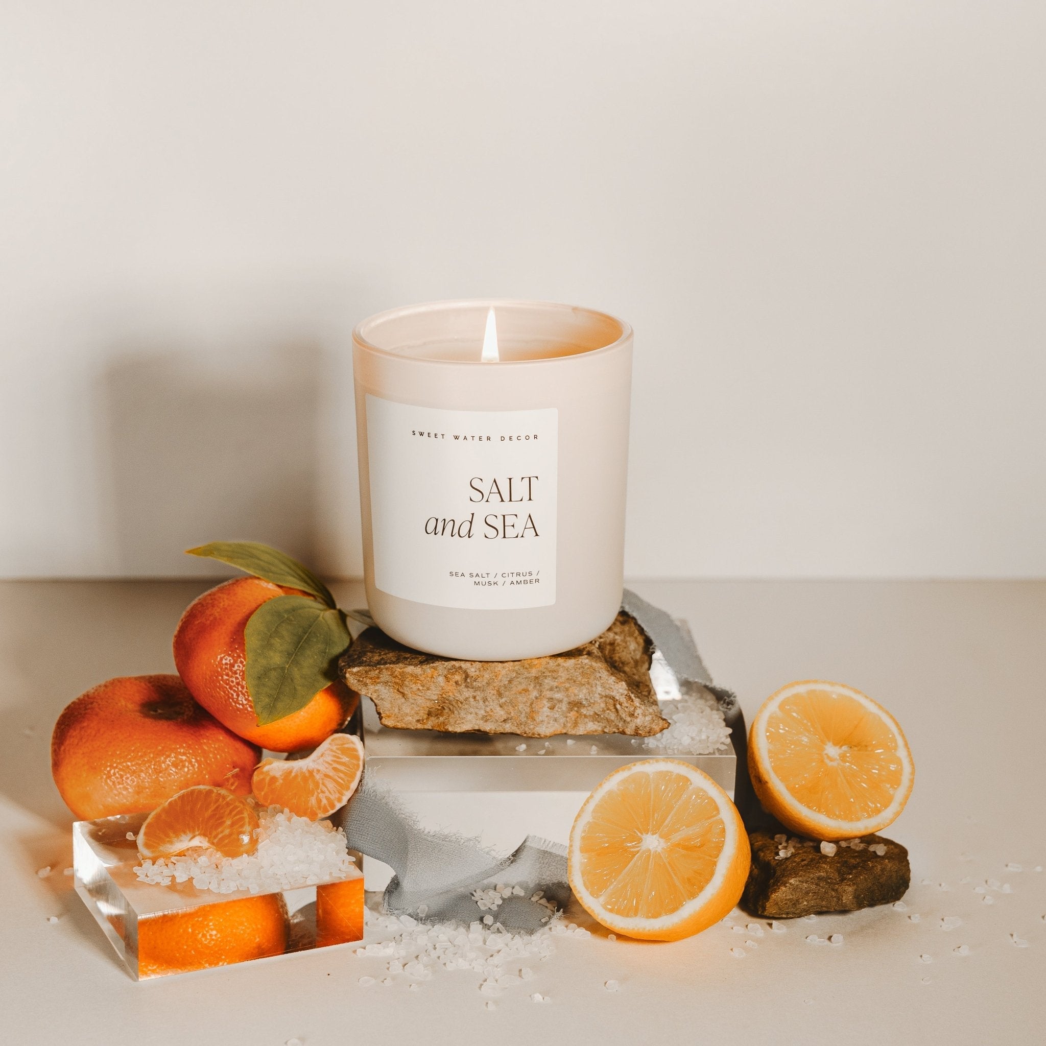 Salt and Sea Soy Candle - Thumbnail 2