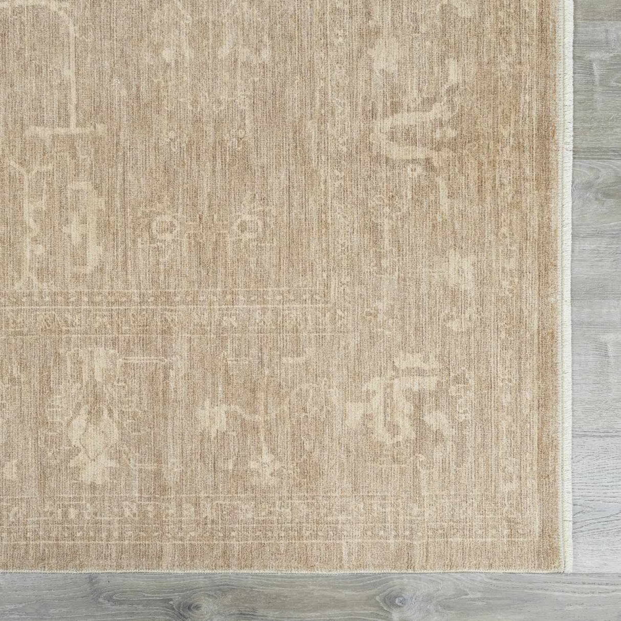 Fetscher III Vintage Damask Area Rug
