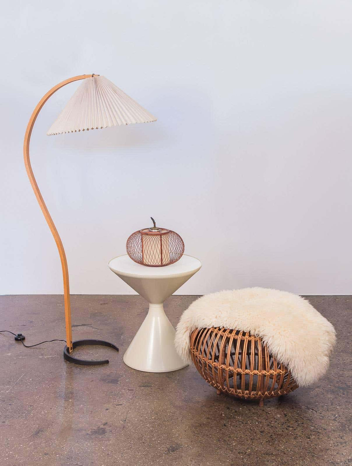Arbora | Arc Floor Lamp with Beech Wood and Pleated Shade | Plug In Lamp for Living Room
