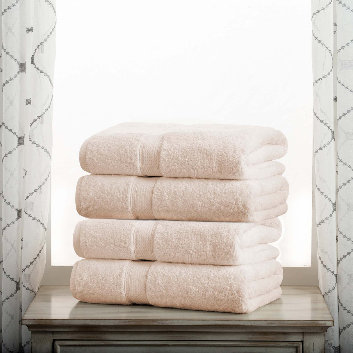 Egyptian Cotton Plush Heavyweight Bath Towel Set of 4 - Egyptian Cotton Bath Towel by Superior Brand