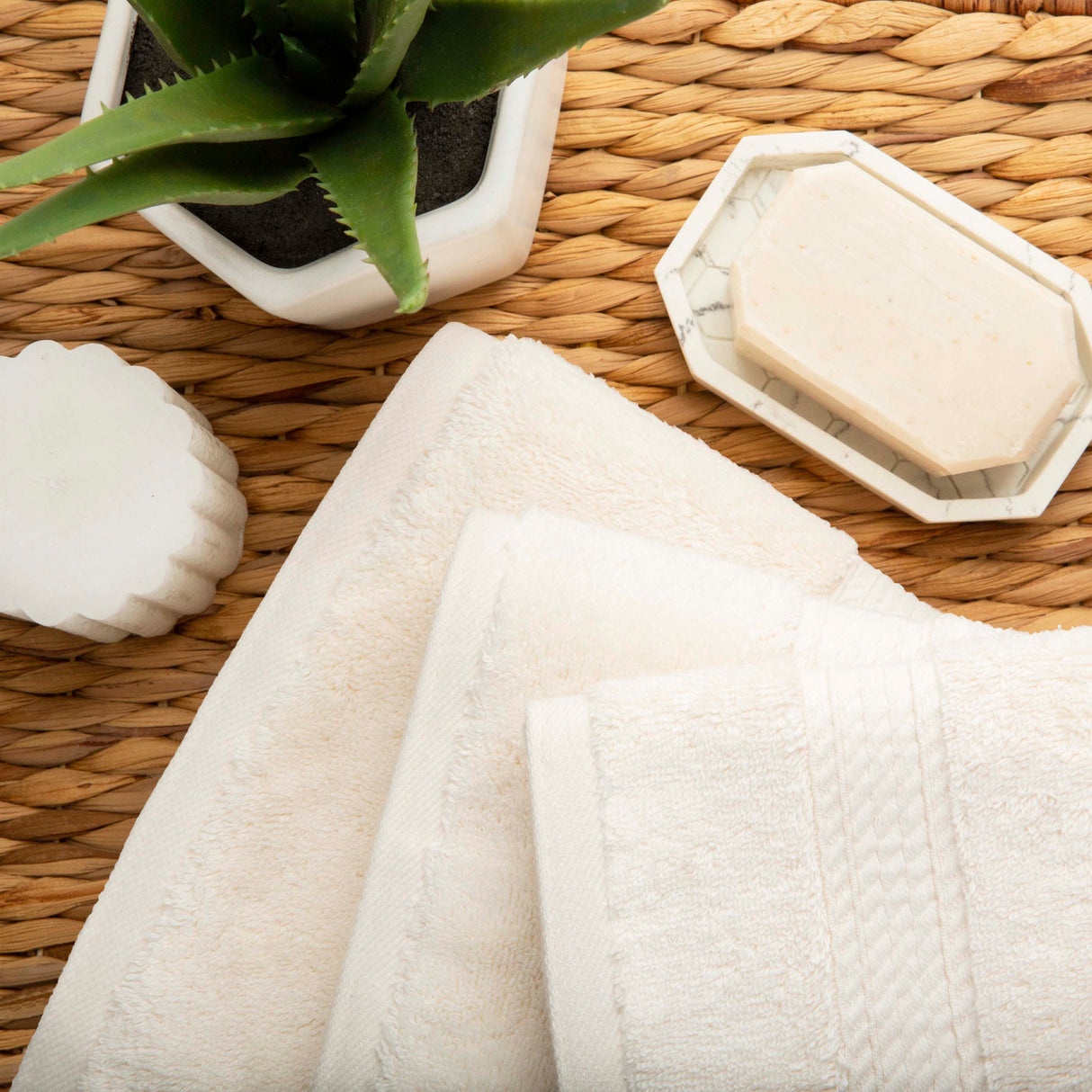 Madison Egyptian Cotton Plush Heavyweight 3 Piece Towel Set - Egyptian Cotton Towel Set by Superior Brand
