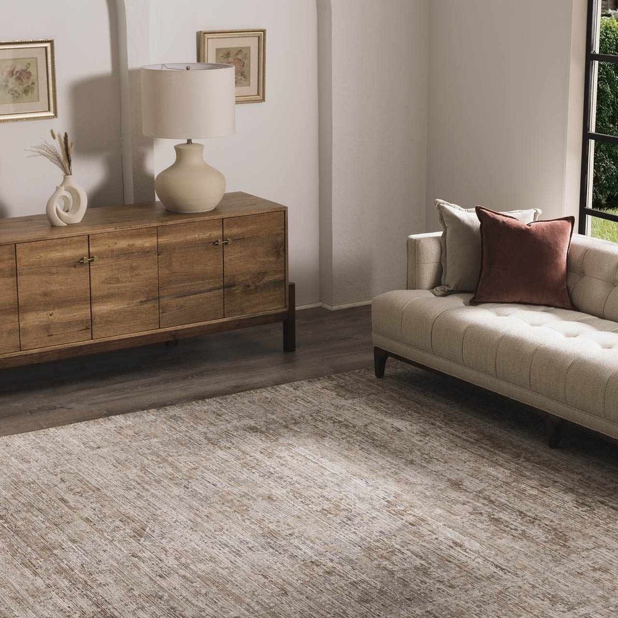 Aistys Washable Area Rug