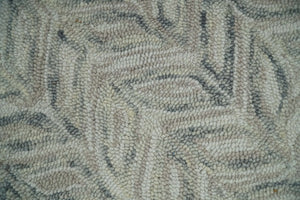 Quick Ship 5x8 Hand Tufted Modern Style Beige And Gray Wool Rug