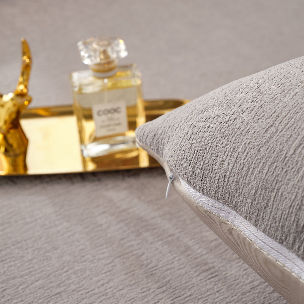 Luxury Leather Couch Protectors with Chenille Sofa Towel Covers, Non-Slip and Washable, Modular Couch Covers