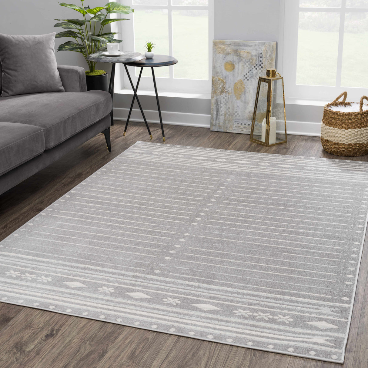 Tigri Aztec Ivory & Gray 2324 Area Rug - Clearance