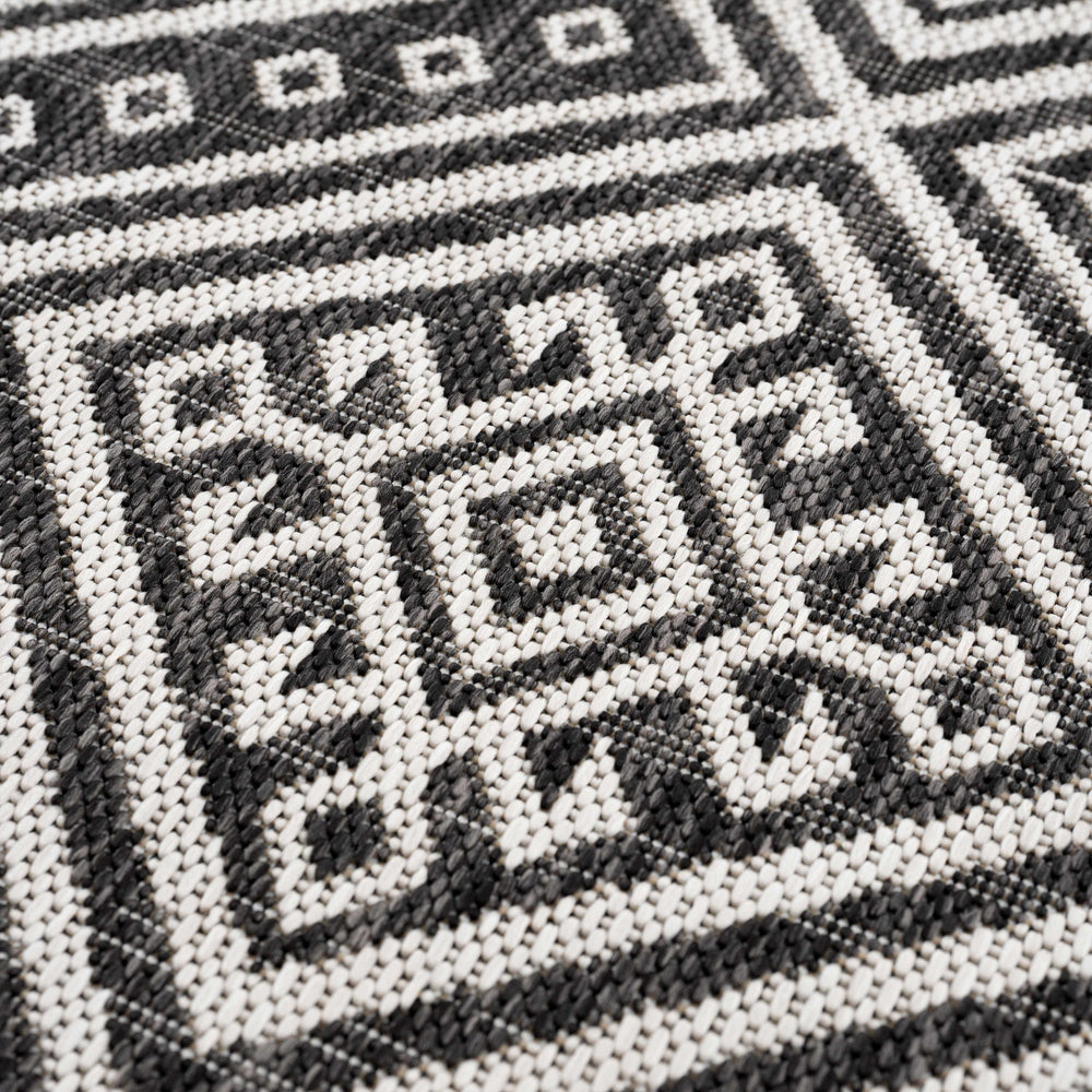 Frankville Black&White All Over Performance Rug