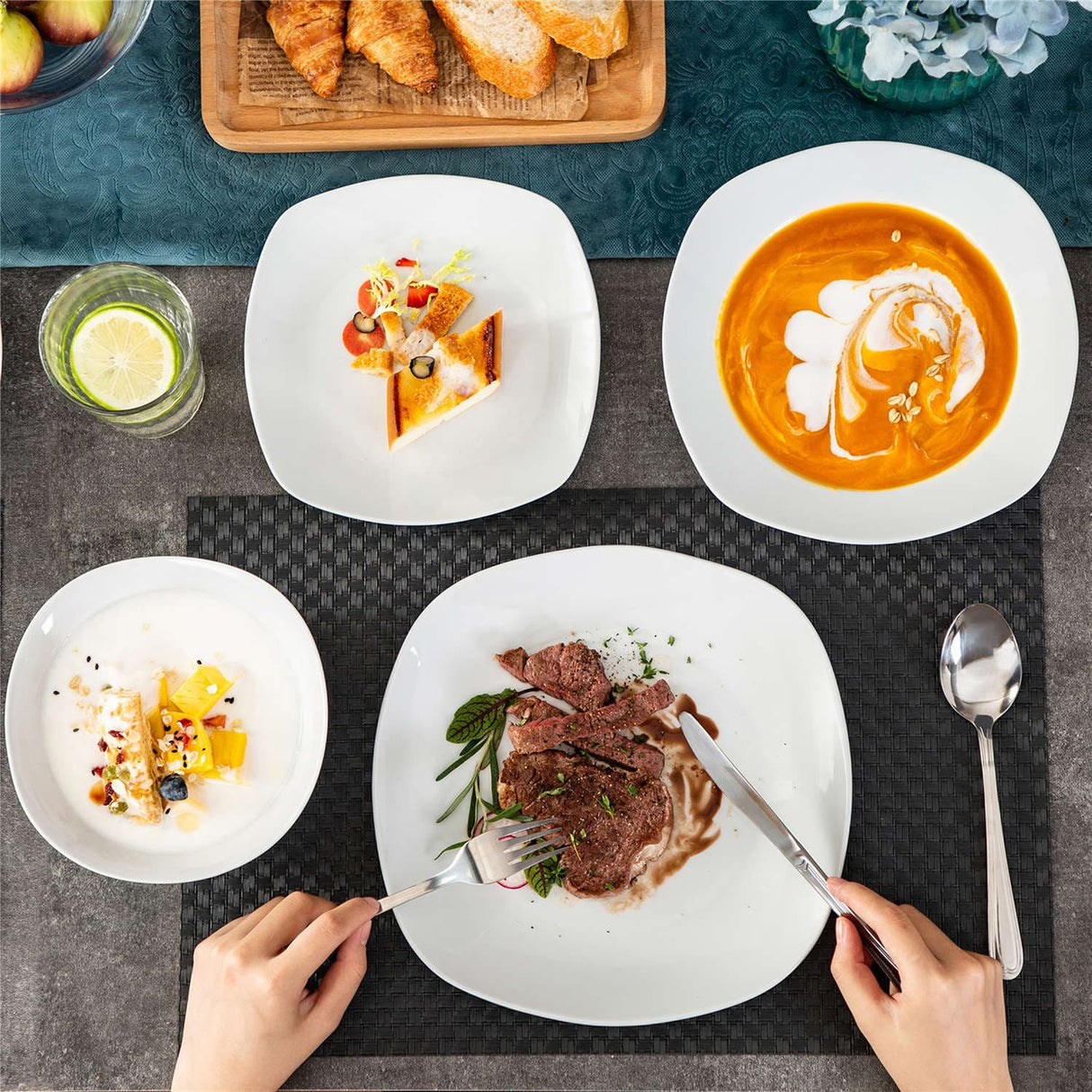 Elisa 24 Piece Dinnerware Set