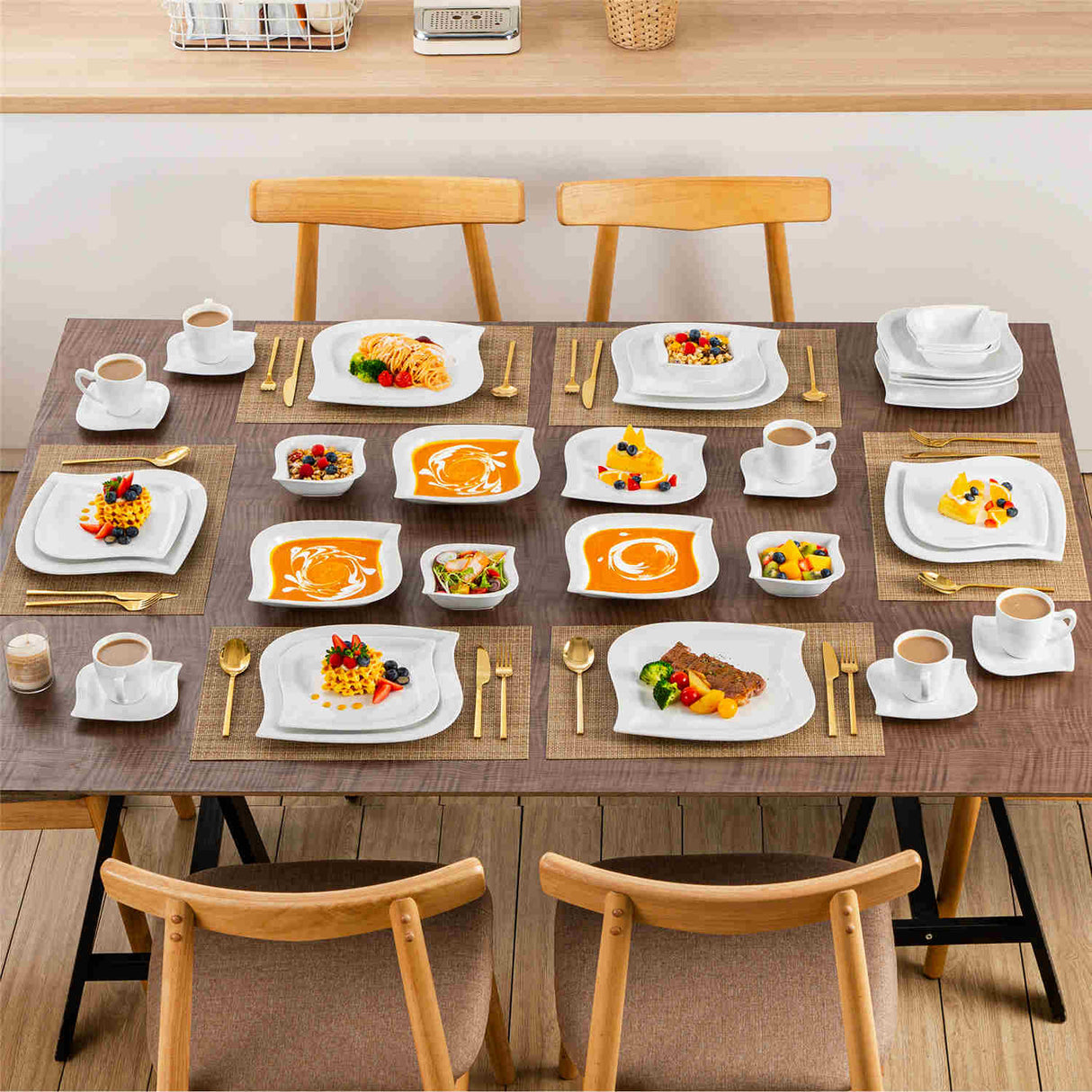 Elvira 36 Piece Dinnerware Set