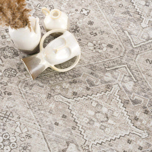Nadie Area Rug