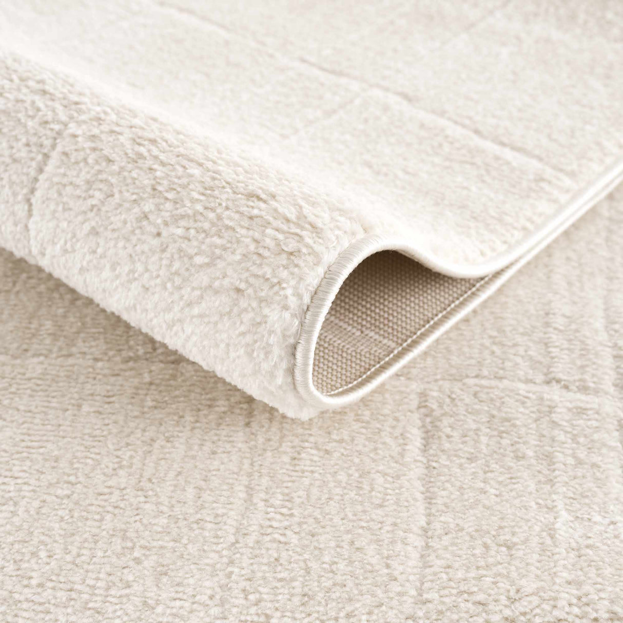 Keanu Ivory Area Rug