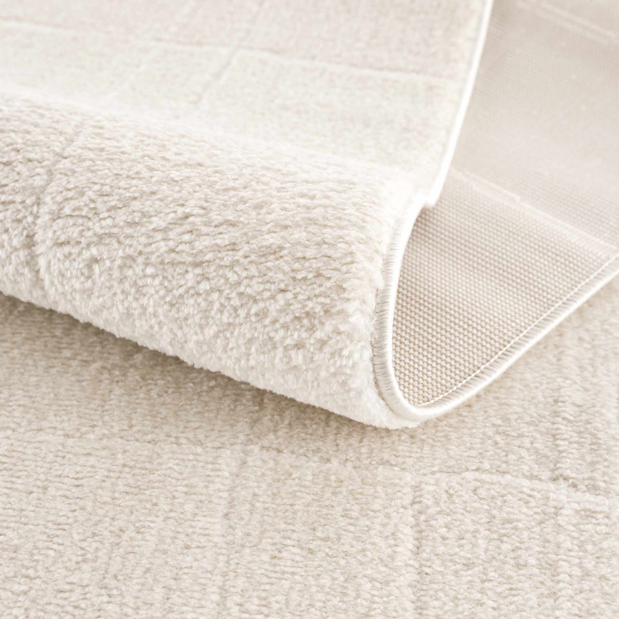 Keanu Ivory Area Rug