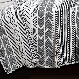 3 Piece Scandinavian Black White Reversible Cotton Set in Full/Queen