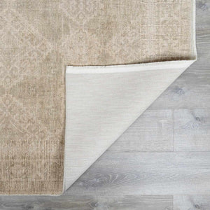 Fetscher IV Vintage Damask Area Rug