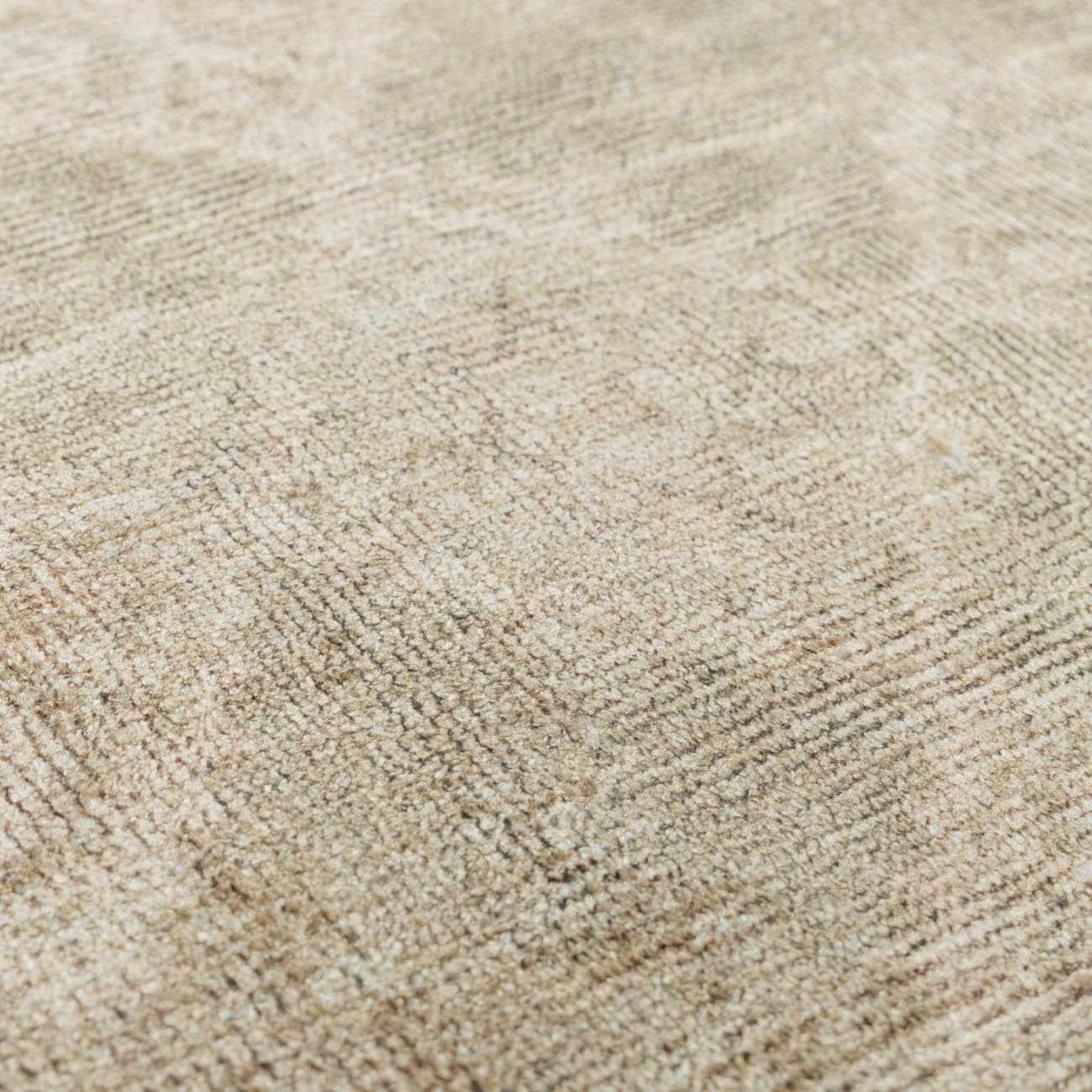 Fetscher IV Vintage Damask Area Rug