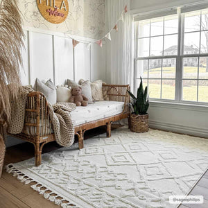 Gyundyukoru Area Rug