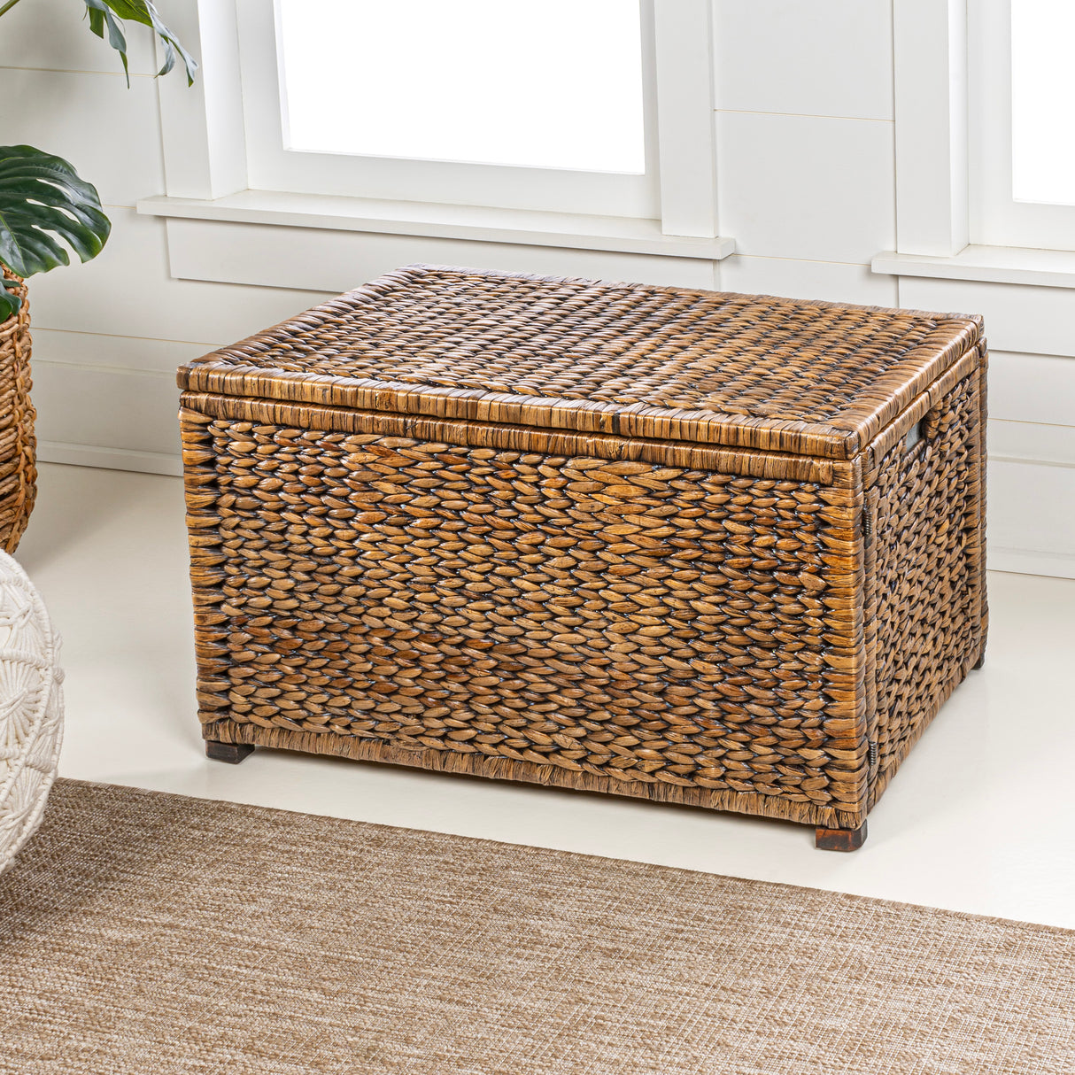 Anada Handwoven Wicker Weave Storage Trunk