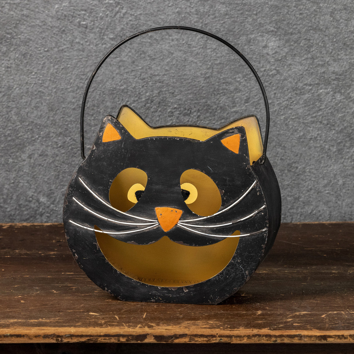 VINTAGE BLACK CAT BUCKET