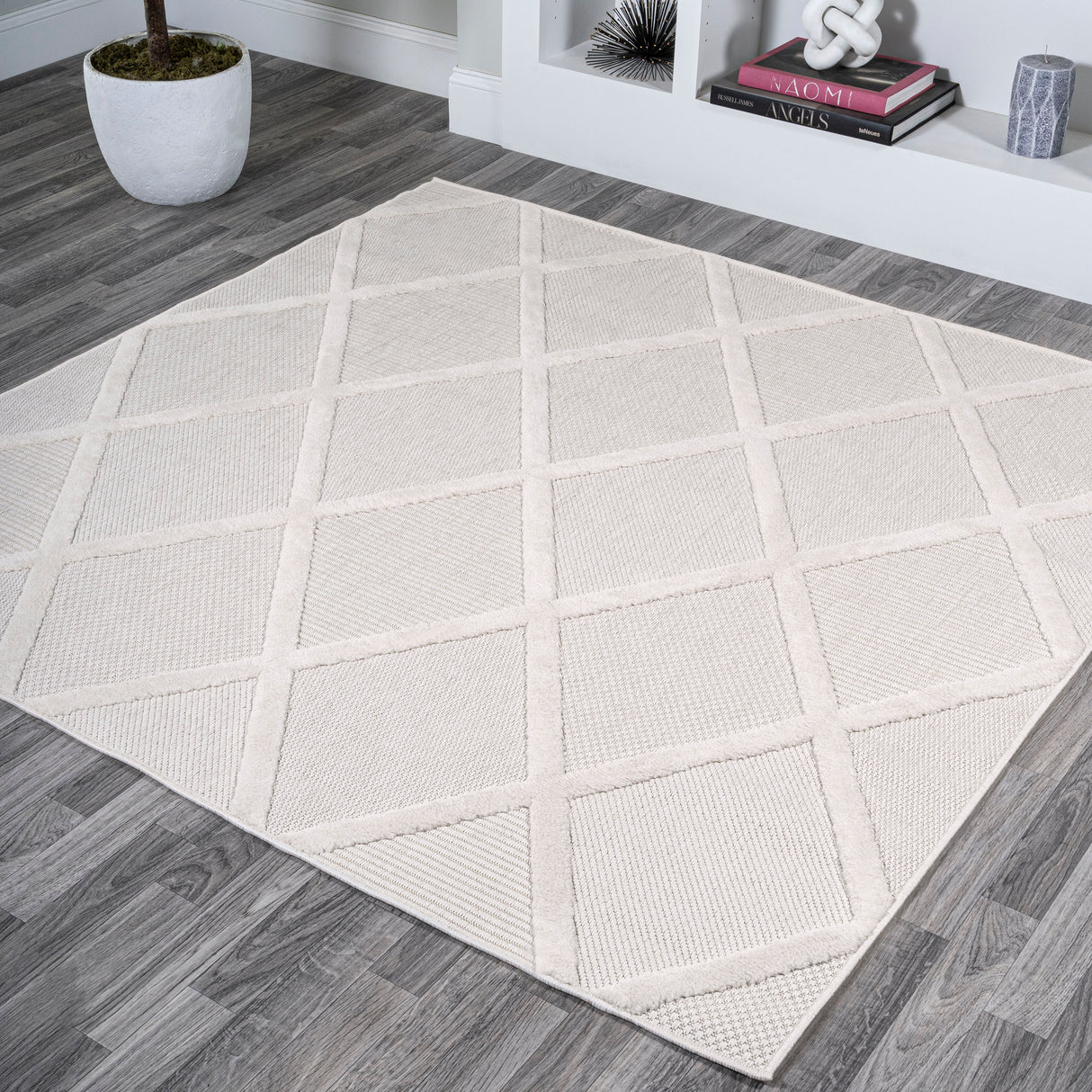 Salines Diamond Trellis Square Indoor/Outdoor Area Rug