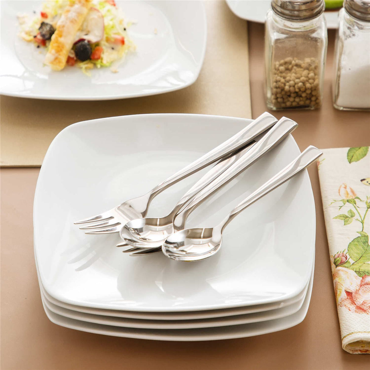 Julia Dessert Plates Set of 6