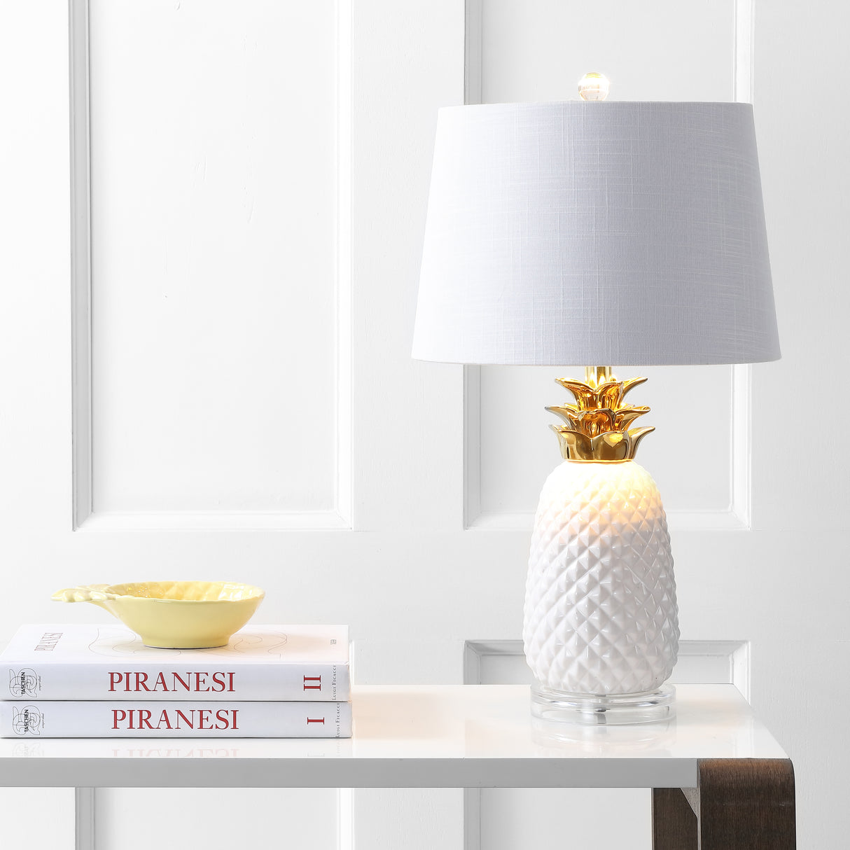 Pineapple-Ceramic-LED-Table-Lamp-Table-Lamps