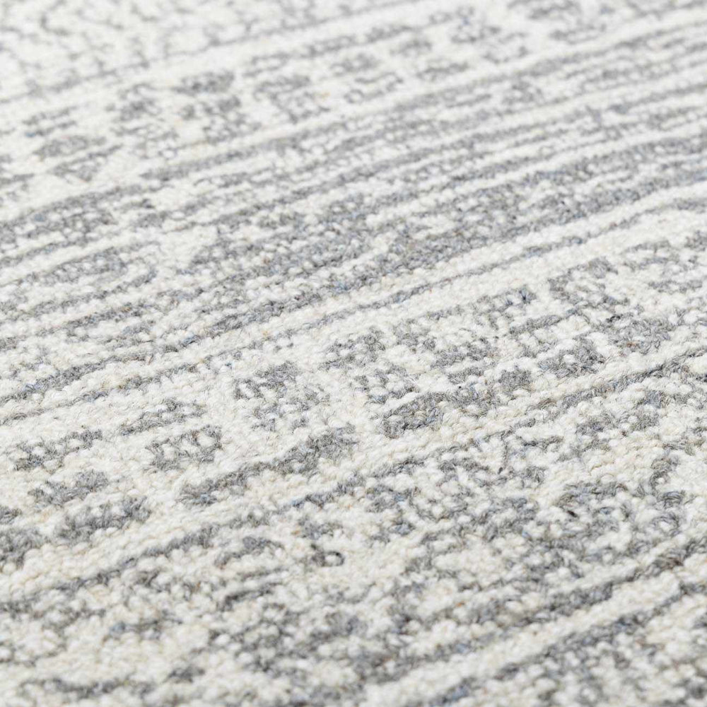 Kinmundy Tufted Maroc Wool Rug