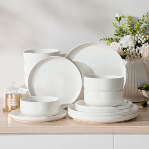 Luna 18 Piece Dinnerware Set