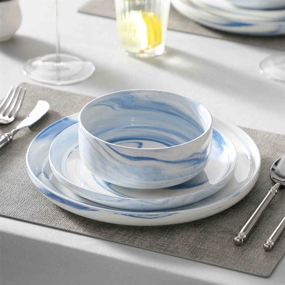 Luna Marble Grey 18 Piece Dinnerware Set