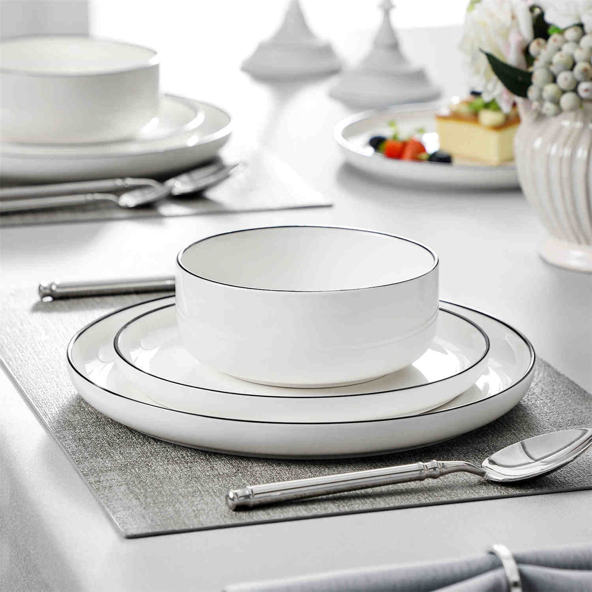 Luna Marble Blue 18 Piece Dinnerware Set