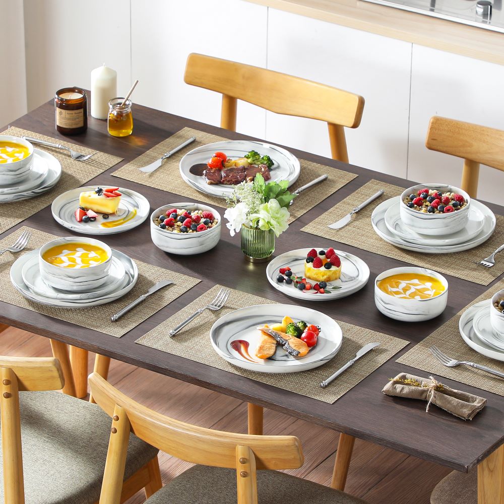 Luna 18 Piece Dinnerware Set for 6