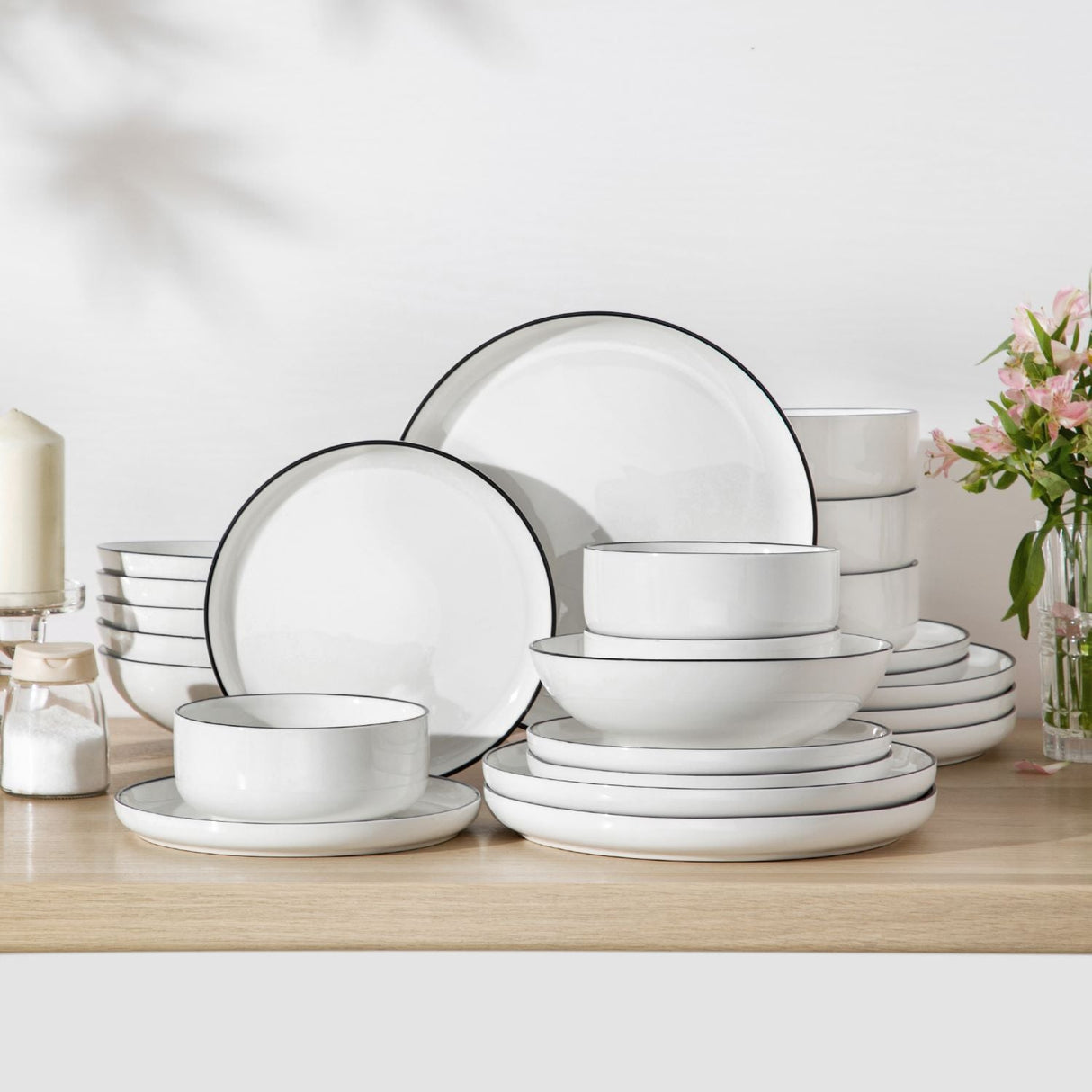 Luna 24 Piece Dinnerware Set for 6