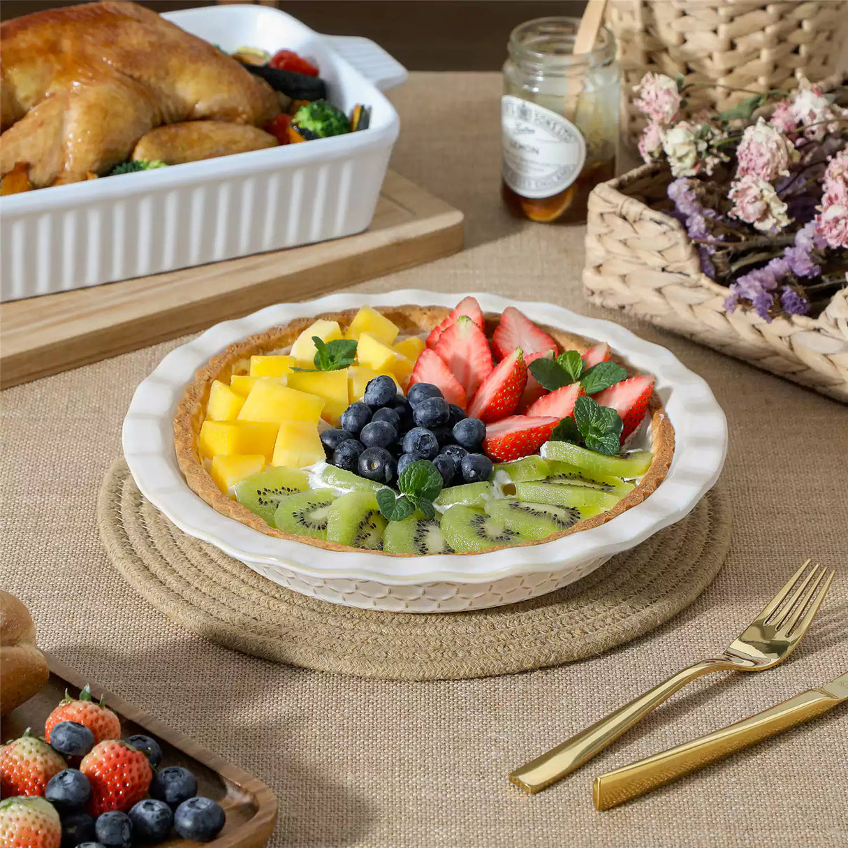 Lydia Fluted Pie Pan Stoneware Baking Dish