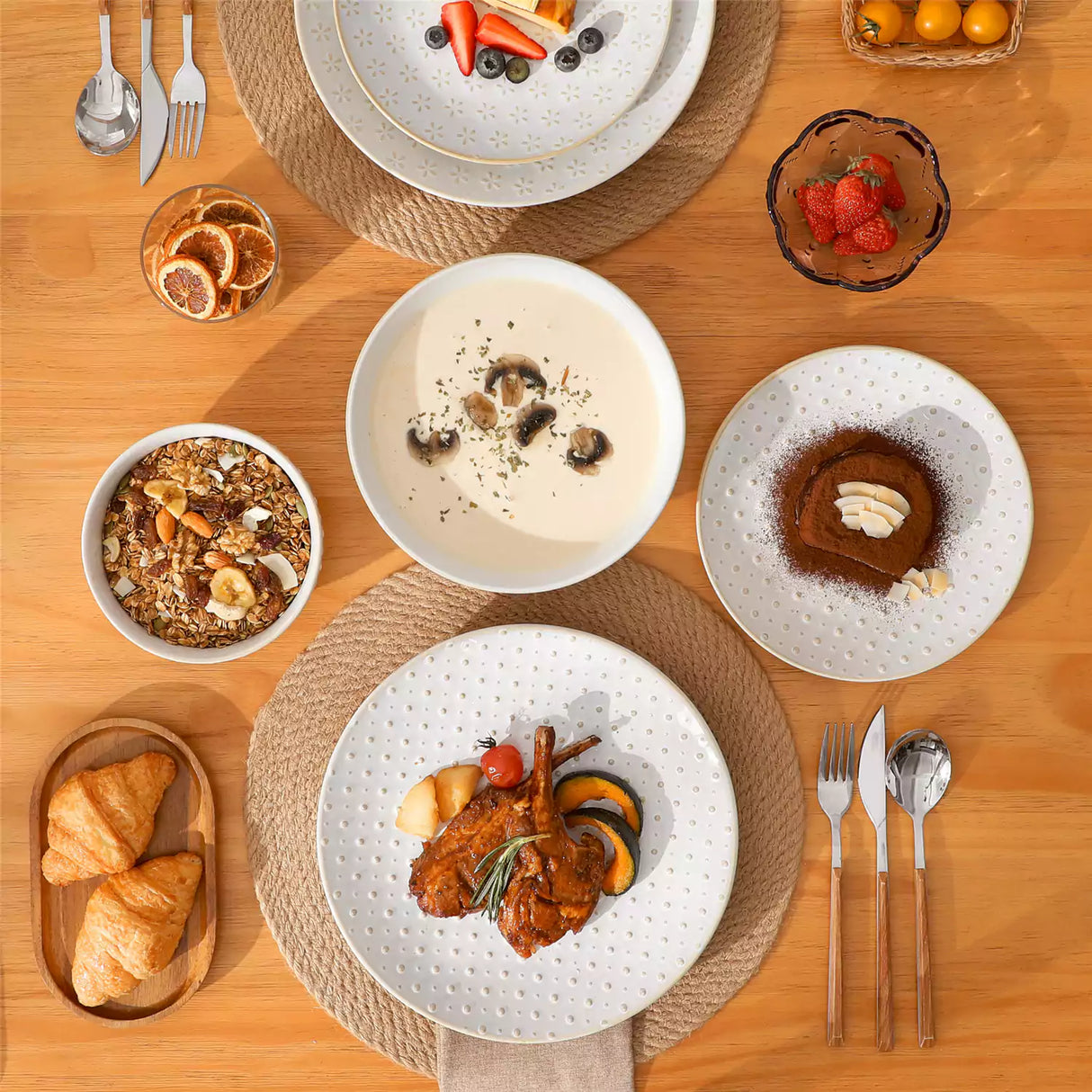 Lydia 16 Piece Antique White Dinnerware Set