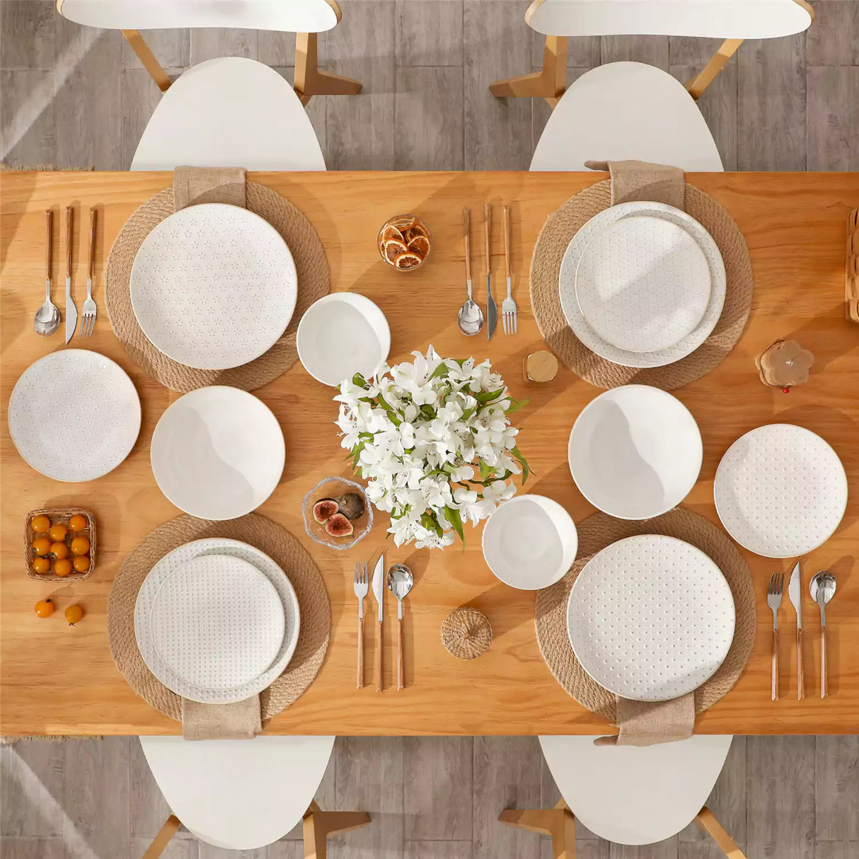 Lydia 16 Piece Antique White Dinnerware Set