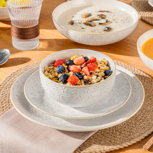 Lydia 32 Piece Antique White Dinnerware Set