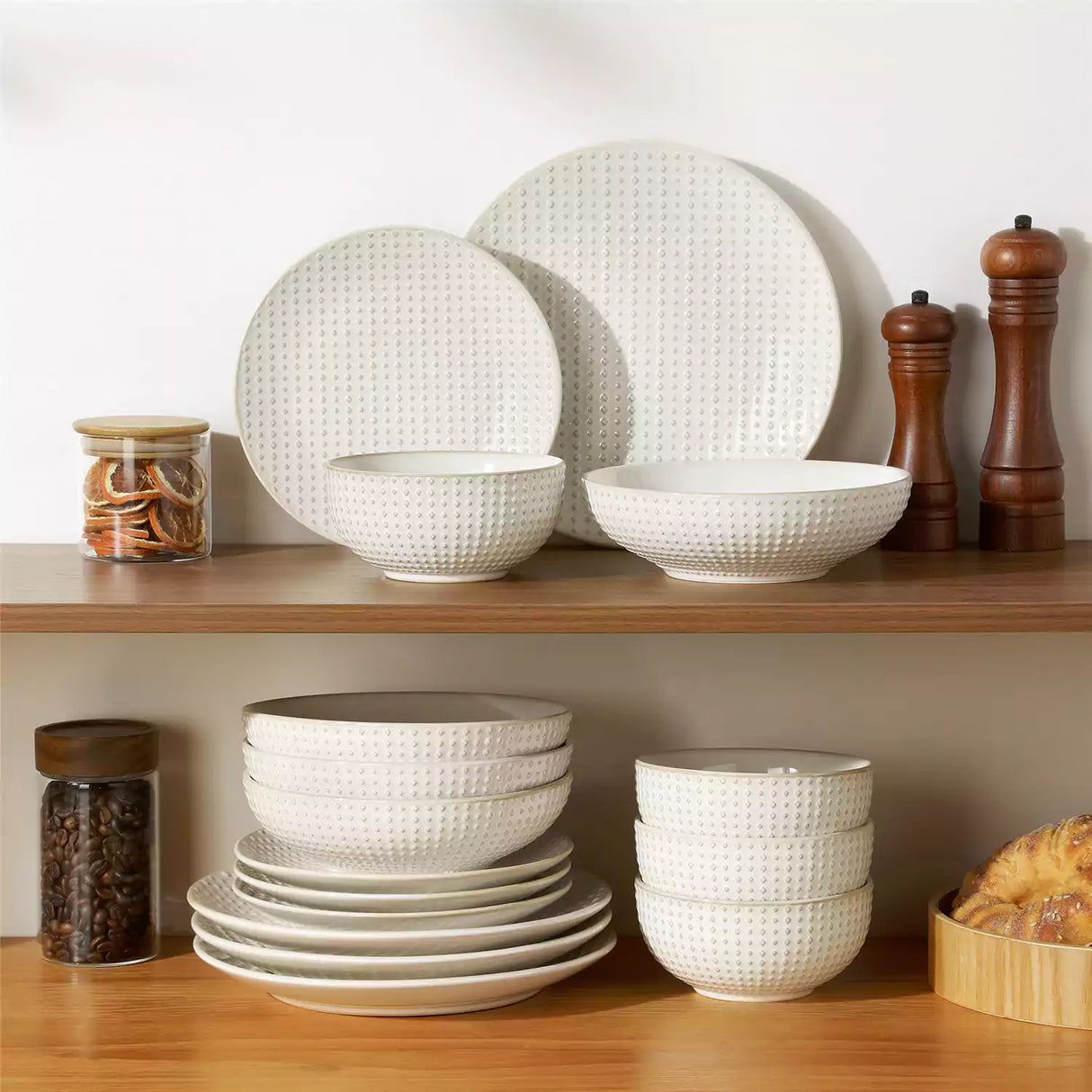 Lydia 16 Piece Antique White Dinnerware Set